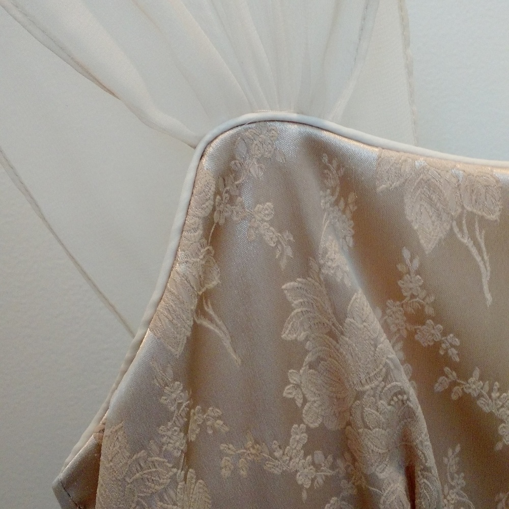 CDC Rampage satin brocade evening gown. - Picture 7 of 8